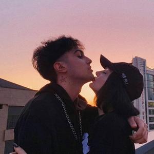 欧美大黑鸡巴操屁眼儿
